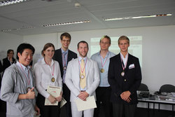Das Mixed-Team von Master-Student Felix G&ouml;ken (3.von links).